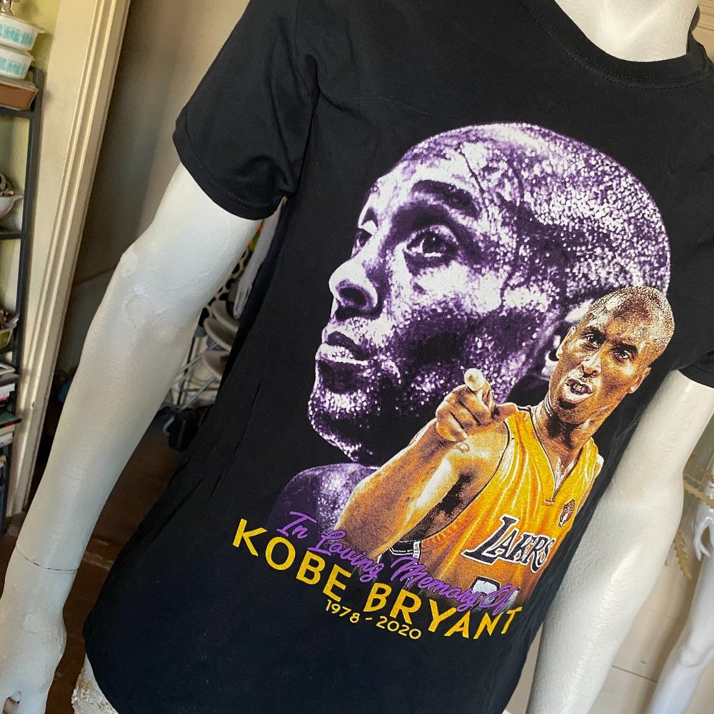 KOBE BRYANT tribute tee